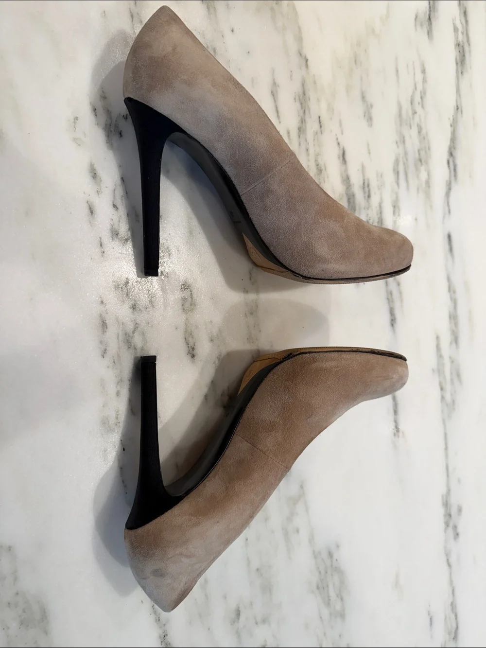 CHANEL Beige/Taupe Suede CC Pumps